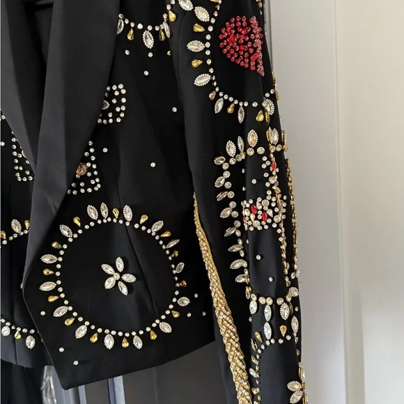 Embellished Black Cropped Blazer - Picture 4 of 6